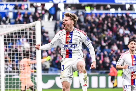 ليون يستعيد انتصاراته في الدوري الفرنسي أمام لوهافر